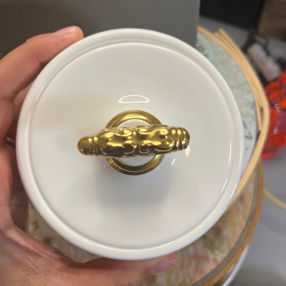 Katy Briscoe Home White and 24k Gold Jewelry/trinket Bowl - Picture 8 of 8